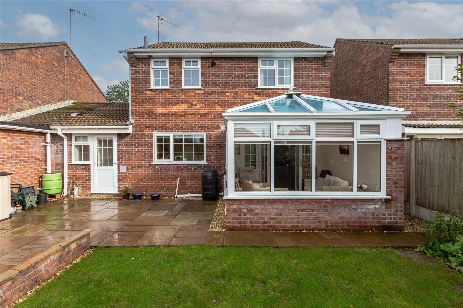 Greenwood Close, Sketty, Swansea, SA2 9AY